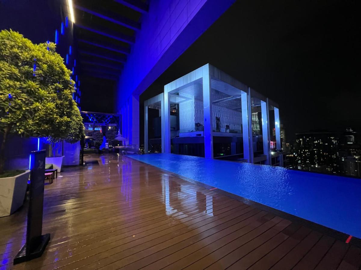 Amazing Pool By Platinum Suites Klcc Kuala Lumpur Exterior photo