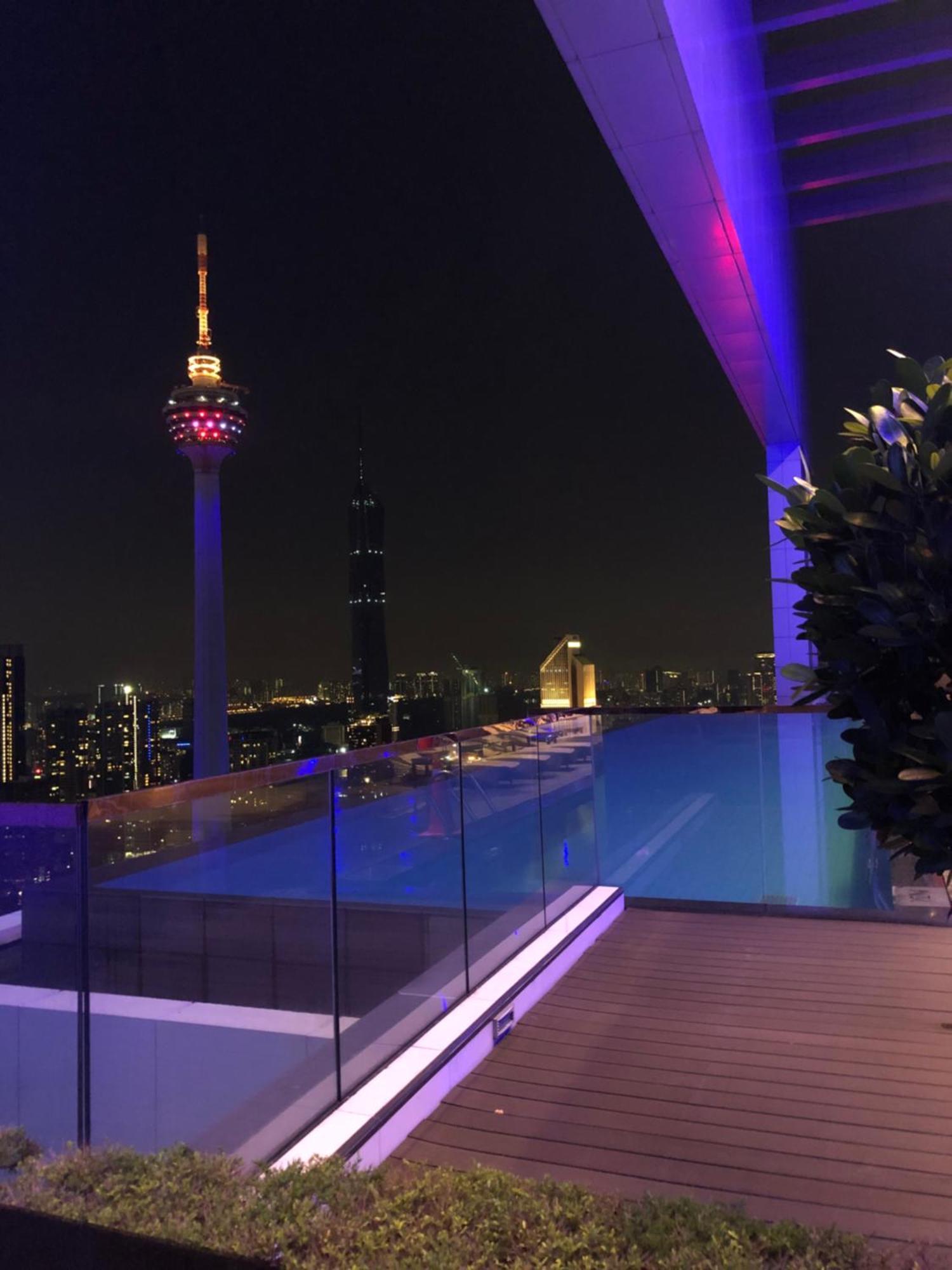 Amazing Pool By Platinum Suites Klcc Kuala Lumpur Exterior photo