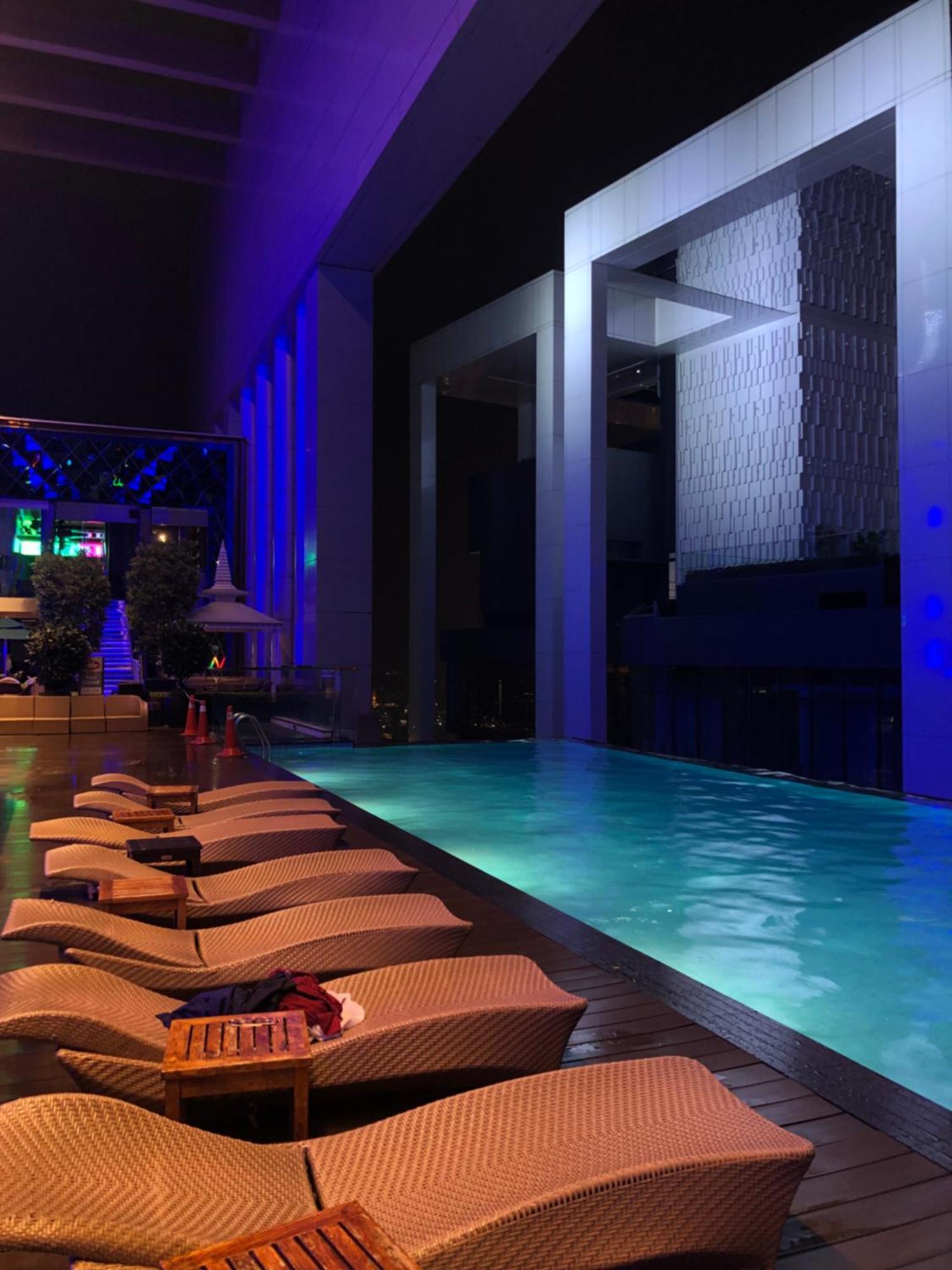 Amazing Pool By Platinum Suites Klcc Kuala Lumpur Exterior photo